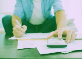 Como não fazer dívidas? 8 dicas para não se endividar